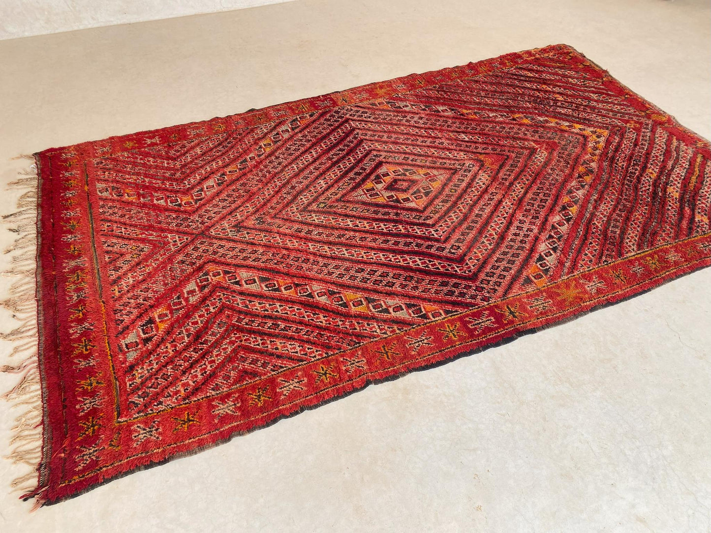Vintage area moroccan rug - red - Zayane - 6.7x11.3feet / 205x344cm