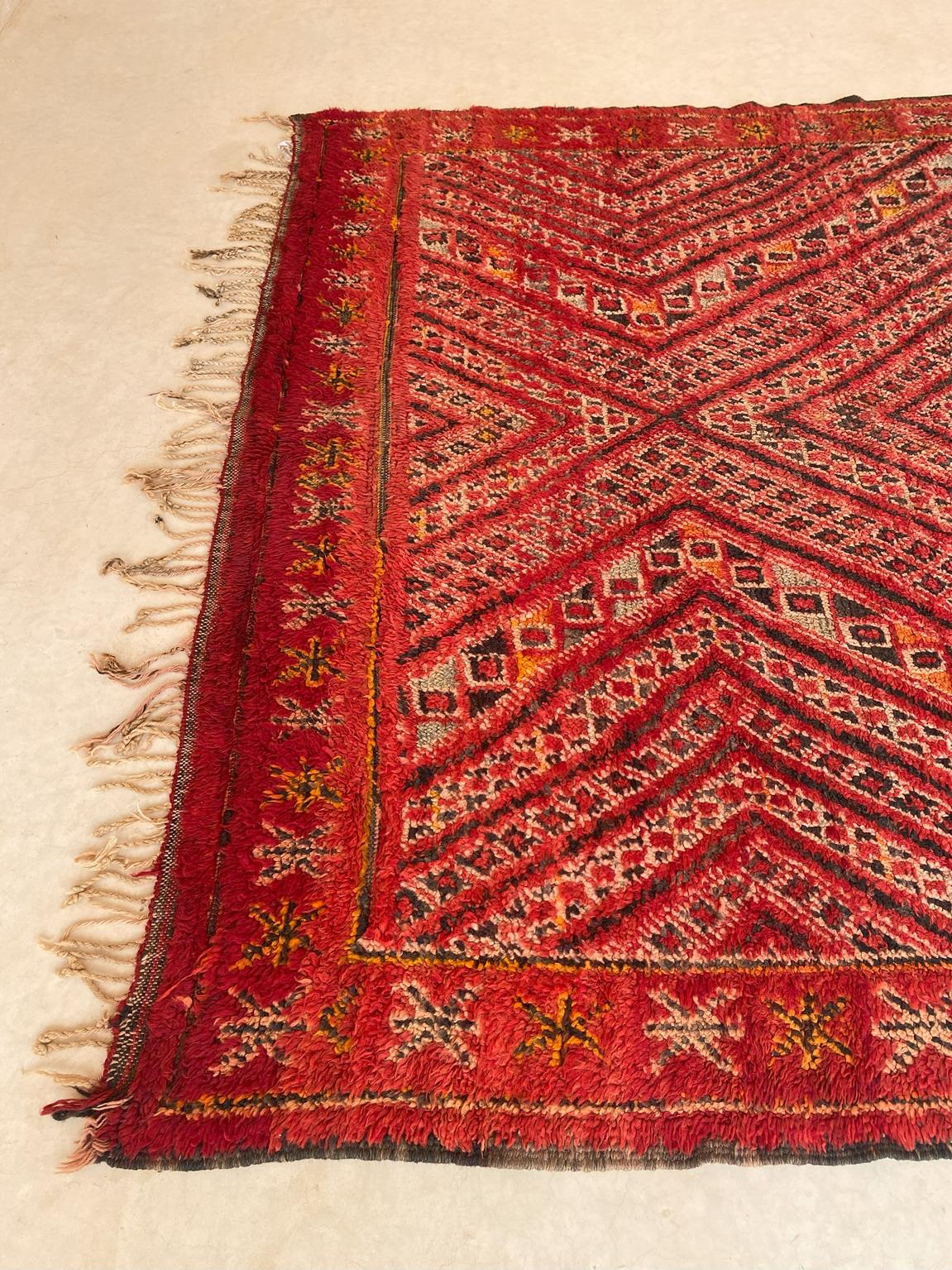 Vintage area moroccan rug - red - Zayane - 6.7x11.3feet / 205x344cm