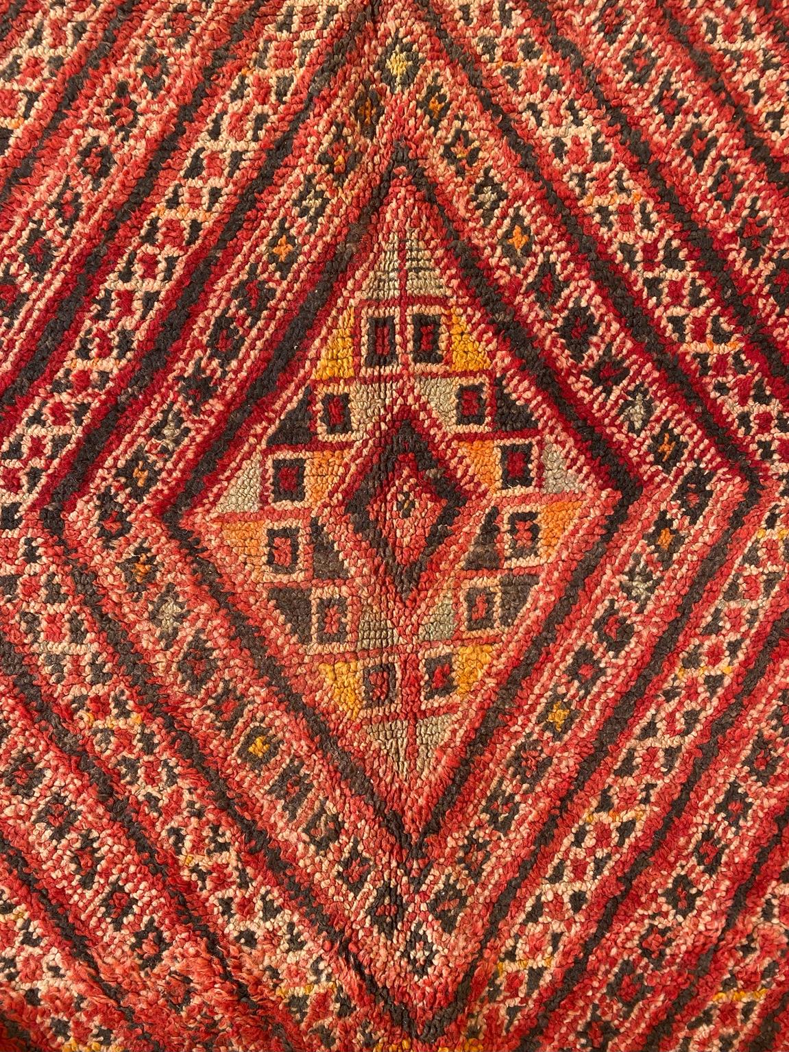 Vintage area moroccan rug - red - Zayane - 6.7x11.3feet / 205x344cm