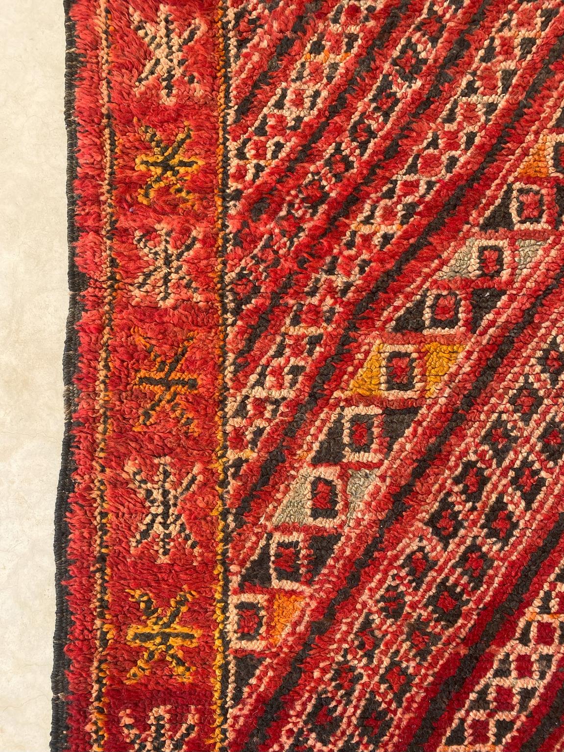 Vintage area moroccan rug - red - Zayane - 6.7x11.3feet / 205x344cm
