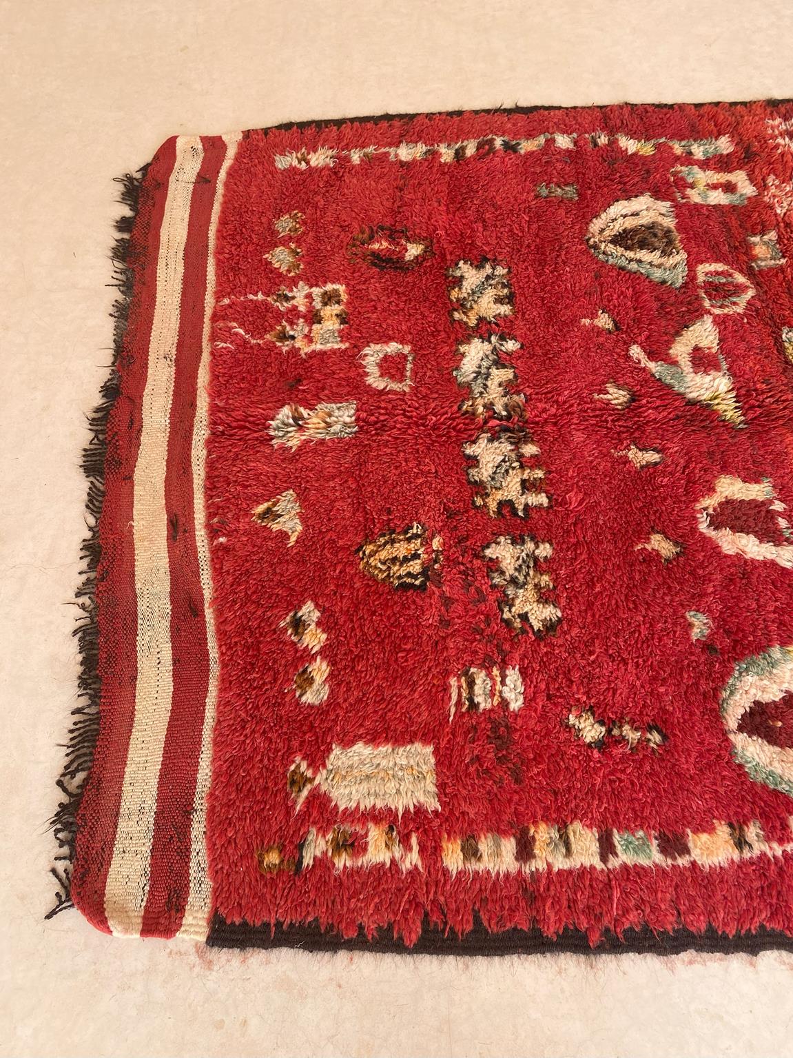 Vintage moroccan area rug - red, cream - Rehamna - 5.1x12.5feet / 156x382cm