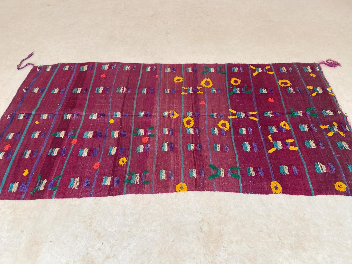 Vintage moroccan rug, textile - purple - Kilim - 4.1x8.3feet / 127x252cm