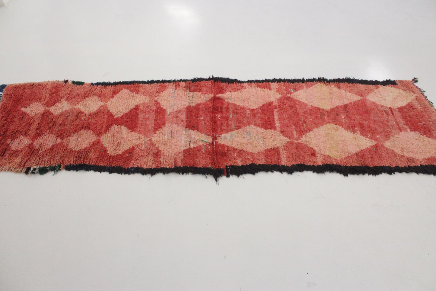 Vintage moroccan runner rug - red, pink - Boujad - 3.2x11.3feet / 98x345cm