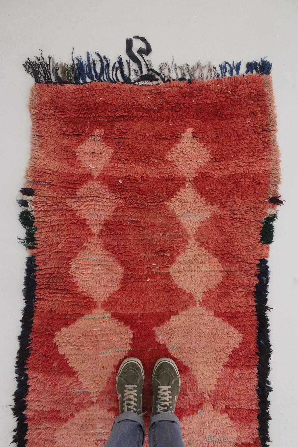 Vintage moroccan runner rug - red, pink - Boujad - 3.2x11.3feet / 98x345cm