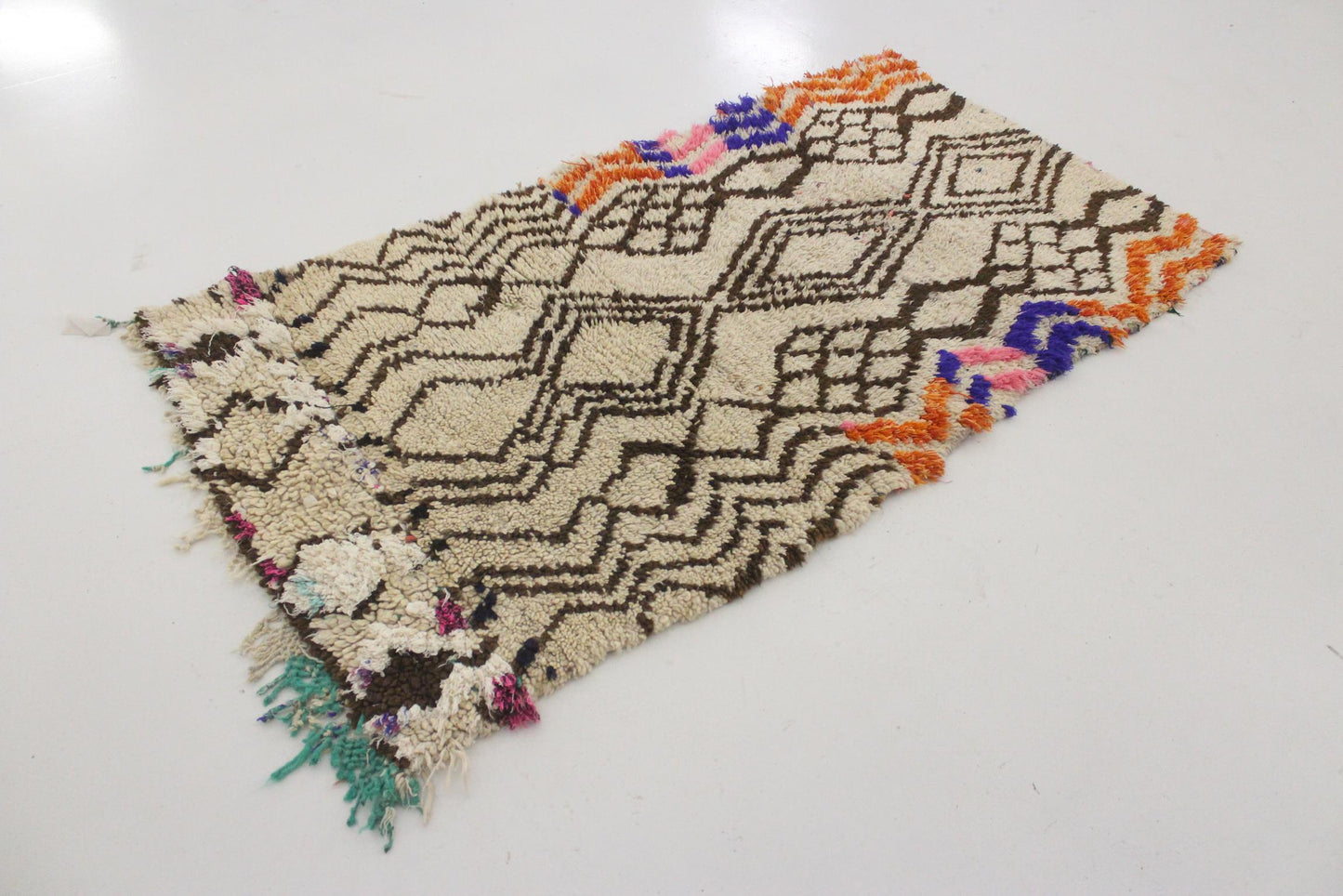 Vintage moroccan rug - cream, brown, blue, orange - Azilal - 2.9x5.7feet / 90x174cm