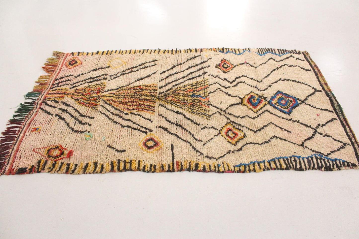 Vintage tribal rug - beige, yellow, blue - Azilal - 3.9x6.7feet / 120x206cm