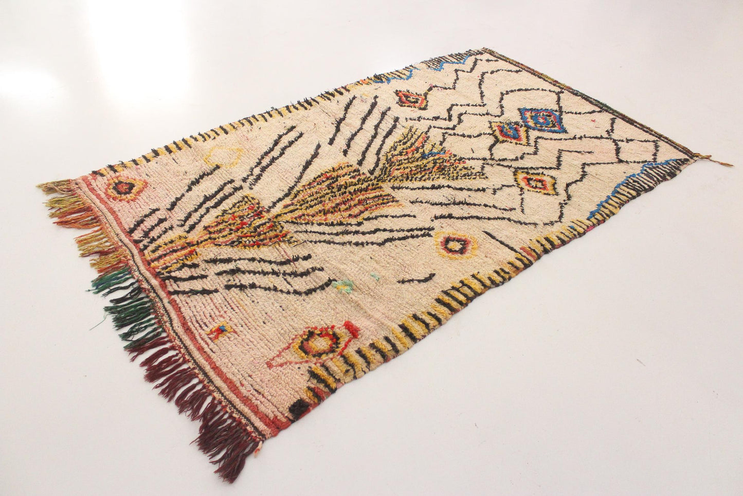 Vintage tribal rug - beige, yellow, blue - Azilal - 3.9x6.7feet / 120x206cm