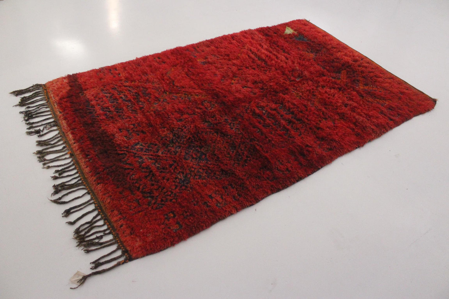 Vintage area moroccan rug - red - Zayane - 5.7x9.4feet / 174x289cm