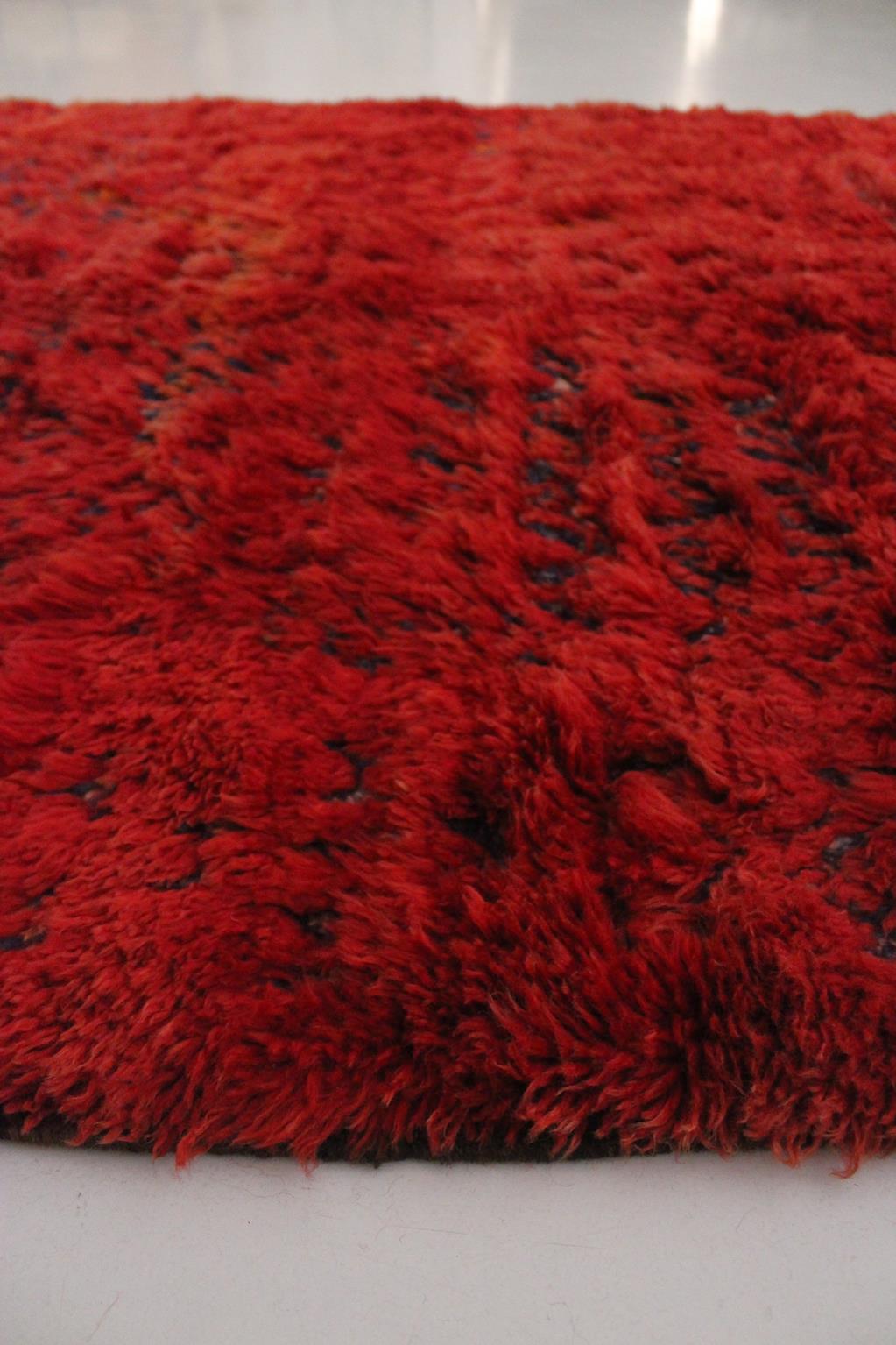 Vintage area moroccan rug - red - Zayane - 5.7x9.4feet / 174x289cm