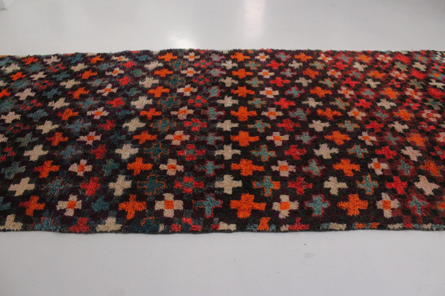 Vintage area moroccan rug - red, orange, green - Beni Mguild - 6.2x14.9feet / 190x455cm