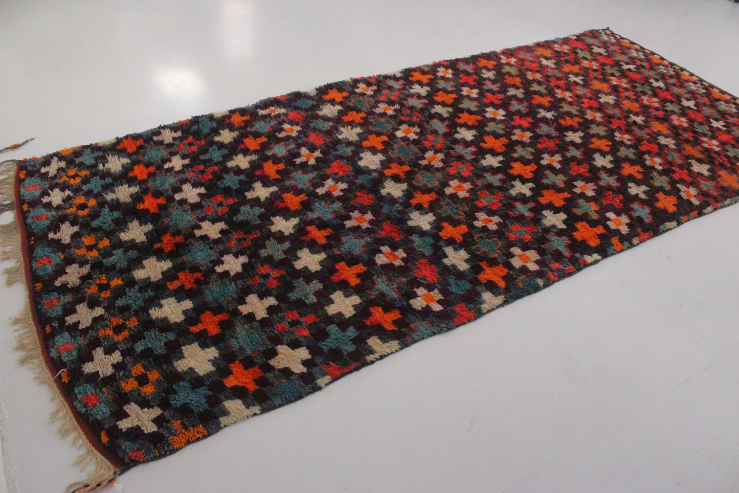 Vintage area moroccan rug - red, orange, green - Beni Mguild - 6.2x14.9feet / 190x455cm