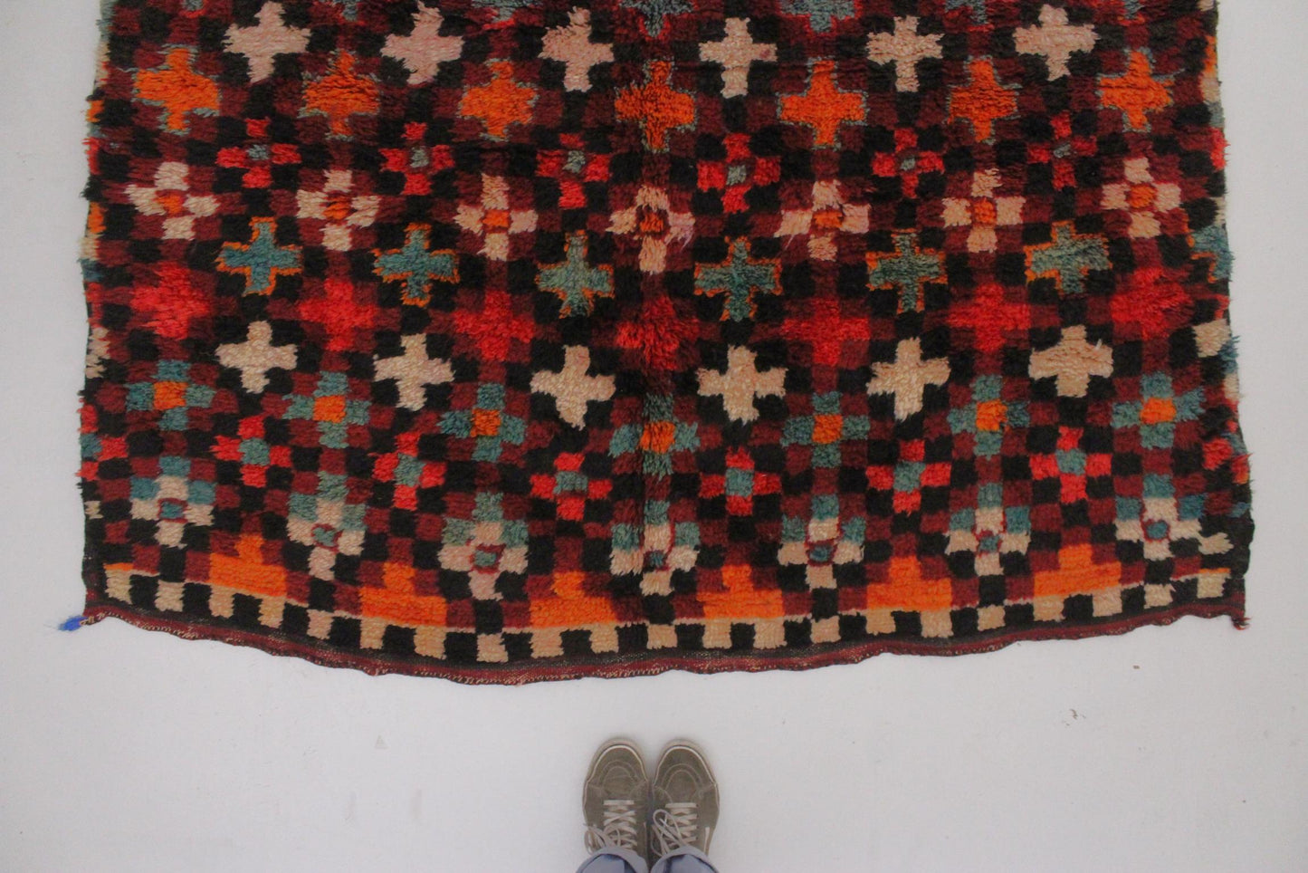 Vintage area moroccan rug - red, orange, green - Beni Mguild - 6.2x14.9feet / 190x455cm