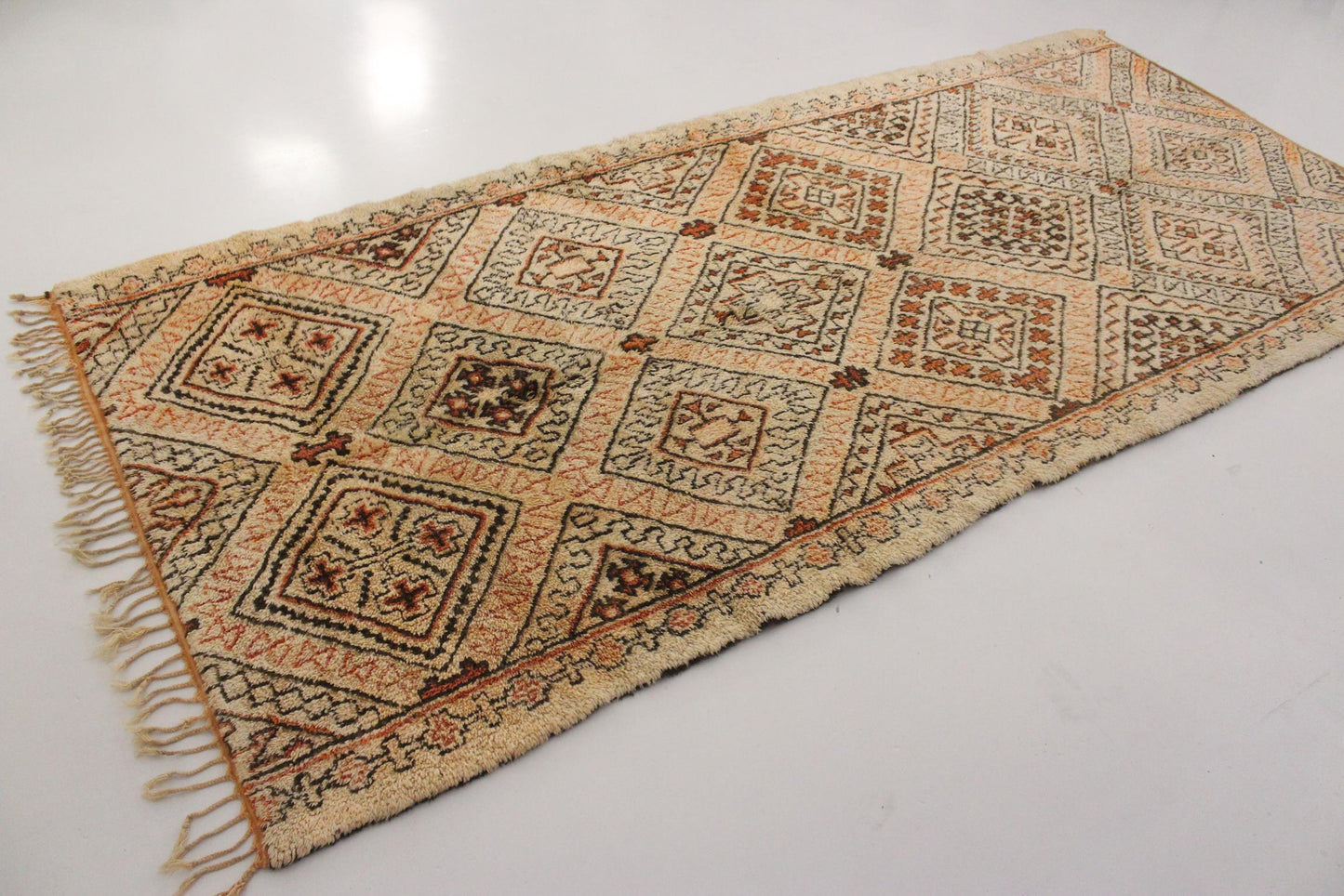 Vintage area moroccan rug - cream, orange - Beni Ourain - 6.3x14.1feet / 192x430cm