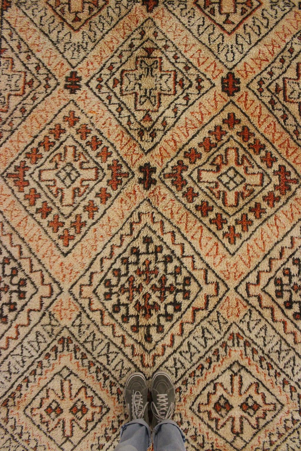 Vintage area moroccan rug - cream, orange - Beni Ourain - 6.3x14.1feet / 192x430cm