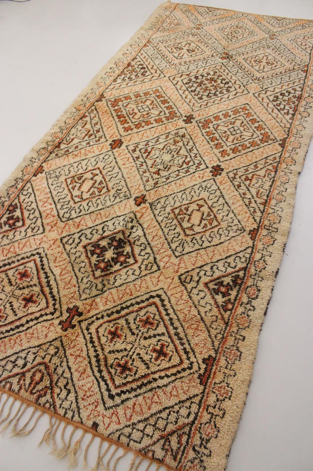Vintage area moroccan rug - cream, orange - Beni Ourain - 6.3x14.1feet / 192x430cm