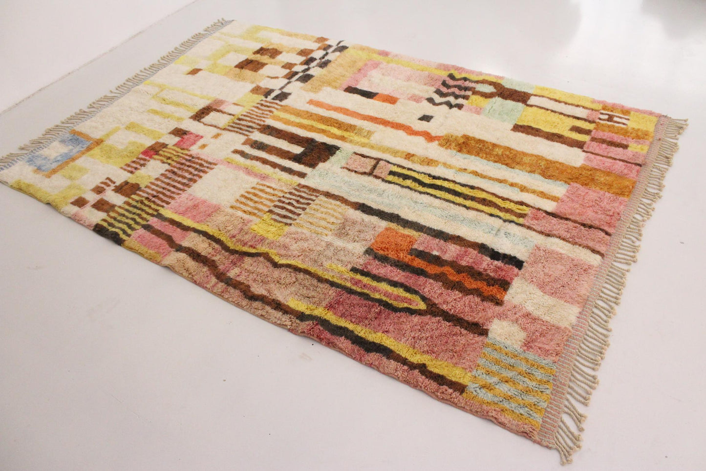 Contemporary area moroccan rug - Pink, brown, cream, orange - Mrirt - 7.1x10.5feet / 217x320cm