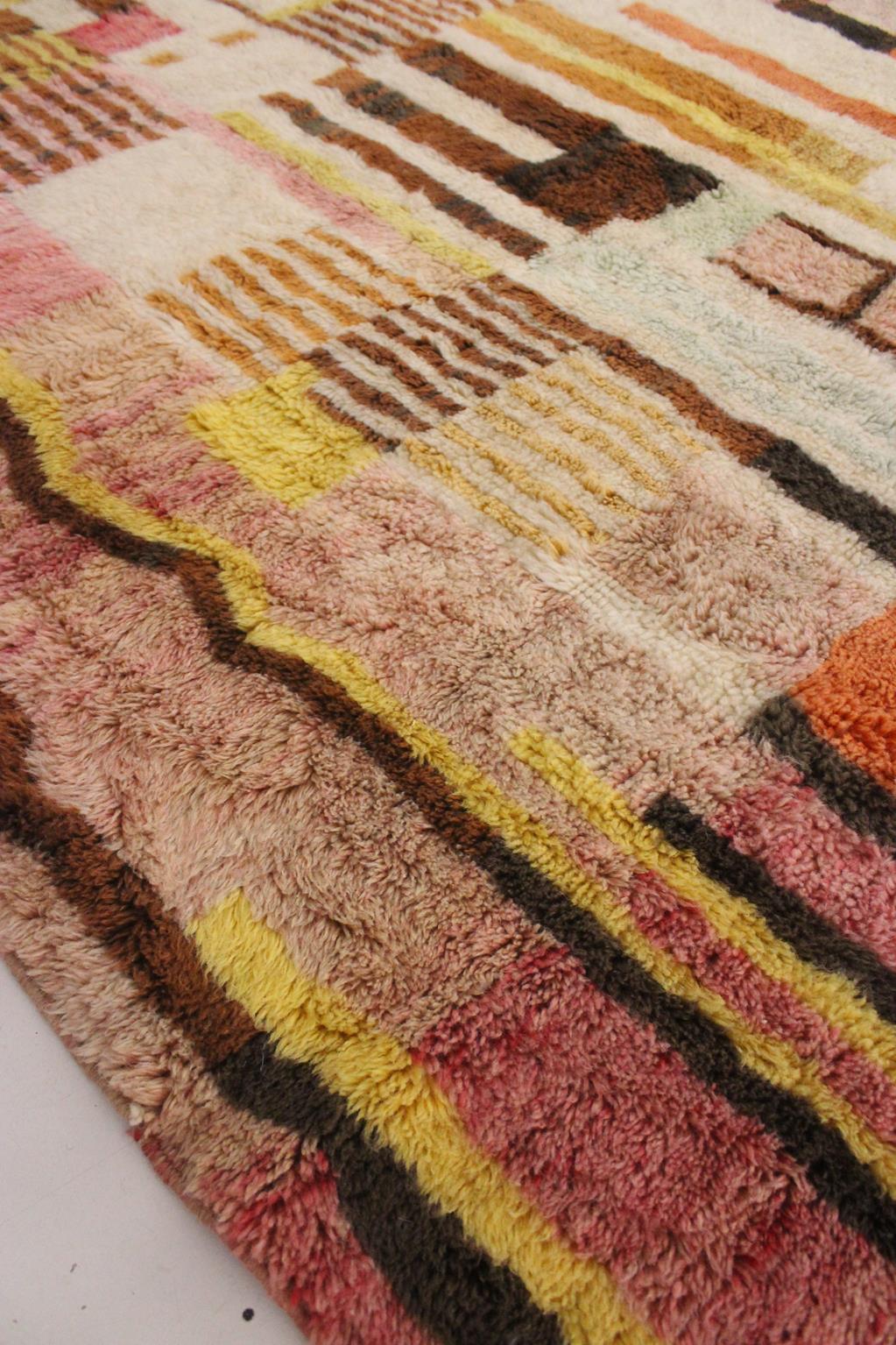Contemporary area moroccan rug - Pink, brown, cream, orange - Mrirt - 7.1x10.5feet / 217x320cm