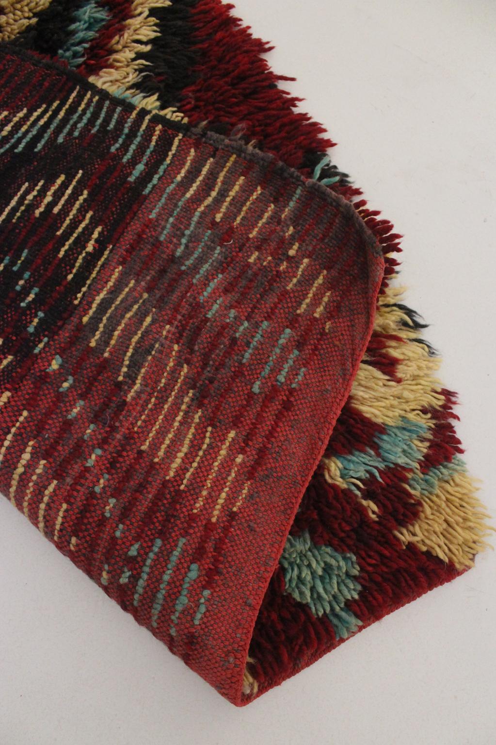 Vintage plush moroccan rug - red, yellow, turquoise - 4.2x8.7feet / 130x265cm