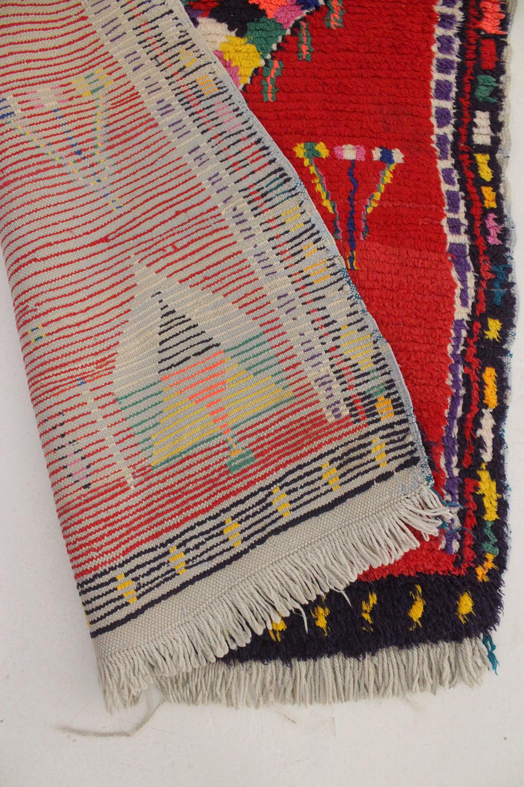 Vintage small moroccan rug - red - Boucherouite - 2.3x4.1feet / 70x125cm
