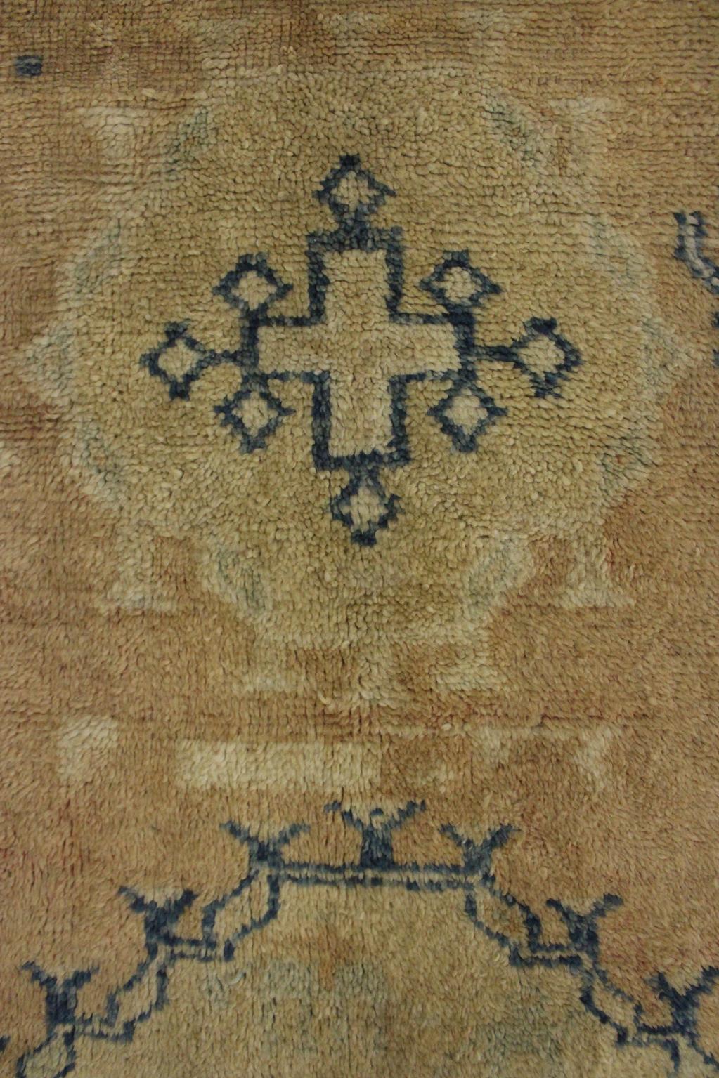 Vintage traditional moroccan rug - sand, blue - Taznakht - 4.6x7.8feet / 140x240cm
