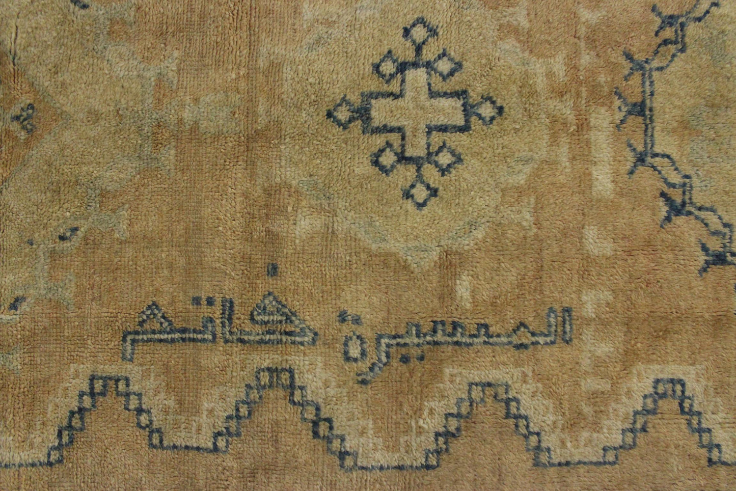 Vintage traditional moroccan rug - sand, blue - Taznakht - 4.6x7.8feet / 140x240cm