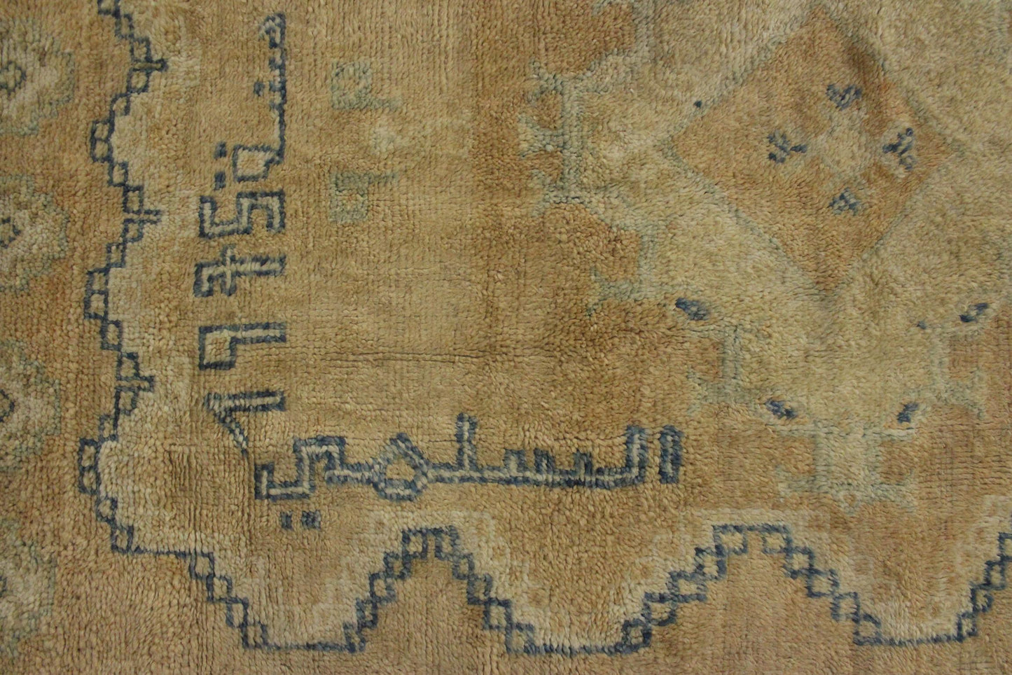 Vintage traditional moroccan rug - sand, blue - Taznakht - 4.6x7.8feet / 140x240cm