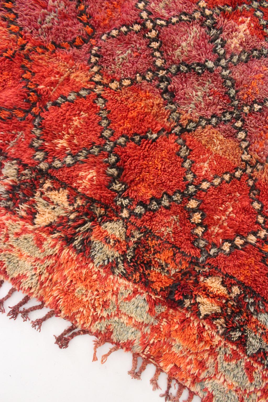 Vintage area moroccan rug - red - Beni Mguild - 6.5x11.6feet / 198x355cm