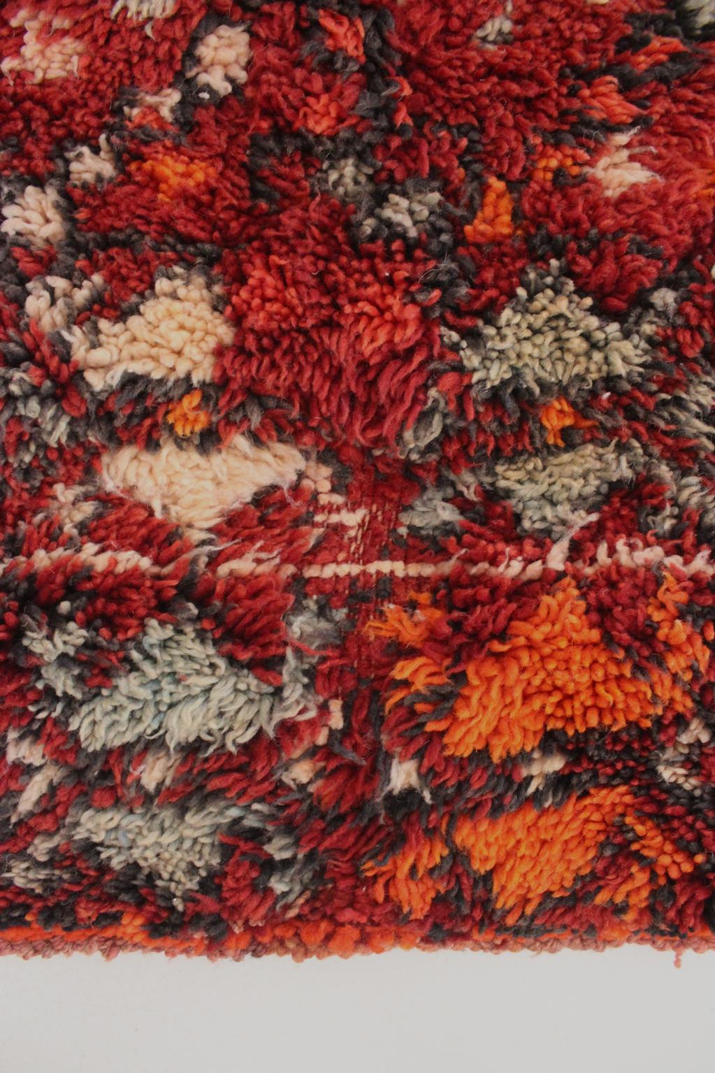 Vintage area moroccan rug - red - Beni Mguild - 6.5x11.6feet / 198x355cm