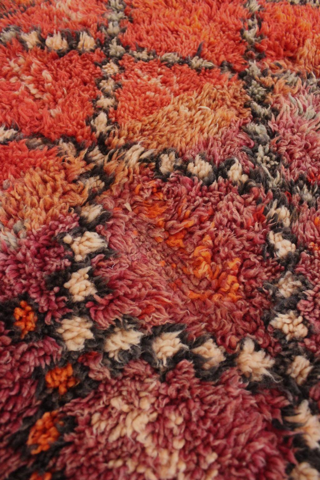 Vintage area moroccan rug - red - Beni Mguild - 6.5x11.6feet / 198x355cm