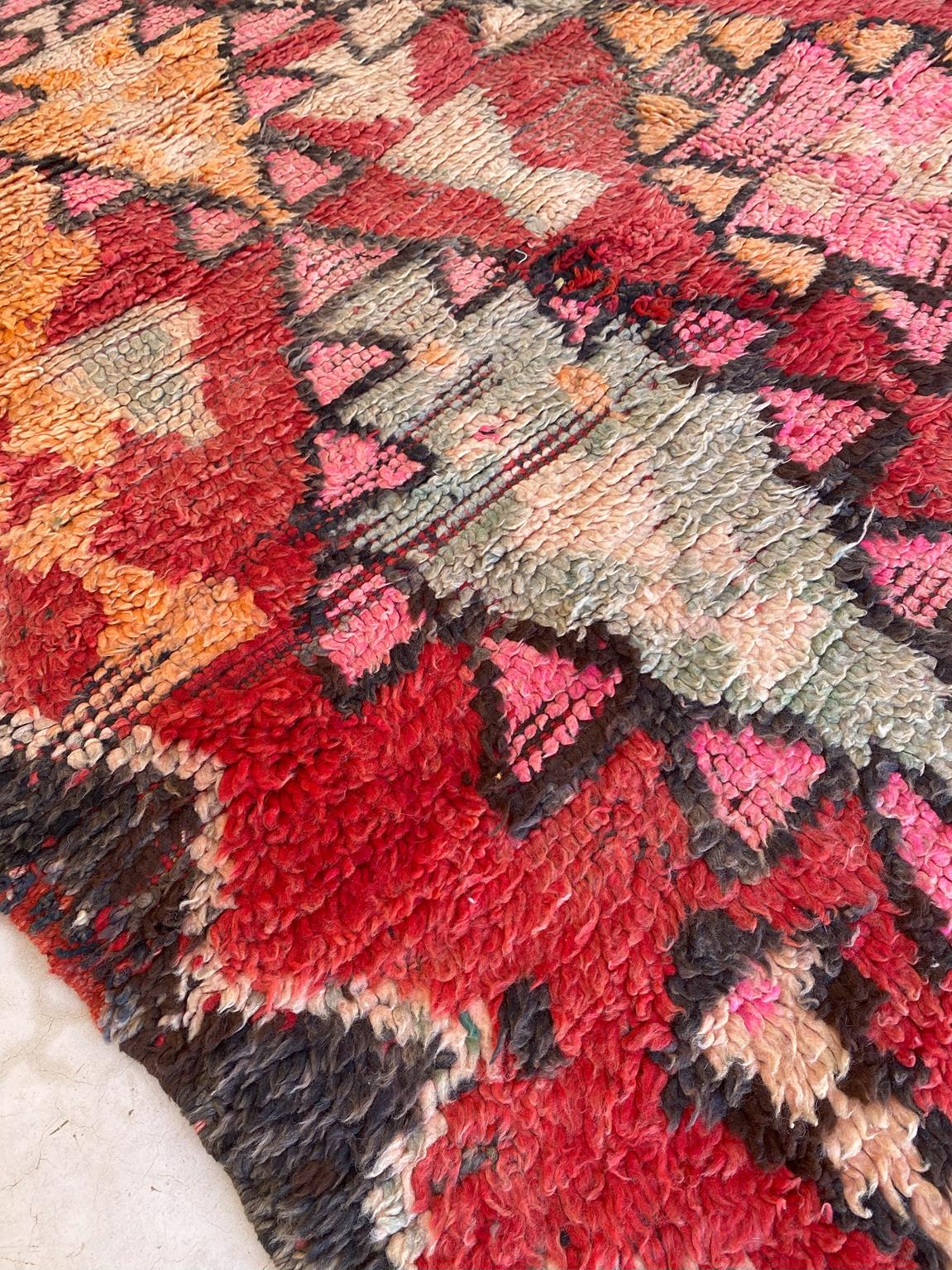 Vintage area moroccan rug - red - Rehamna - 5.9x12.2feet / 180x373cm