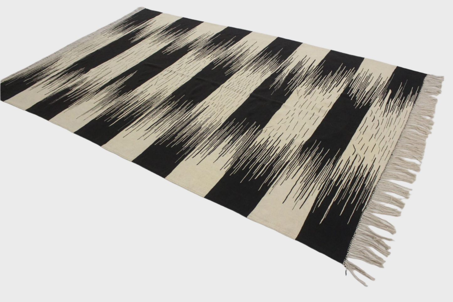 New area moroccan rug - cream, black - Kilim Akhnif - 6.1x9.4feet / 186x287cm