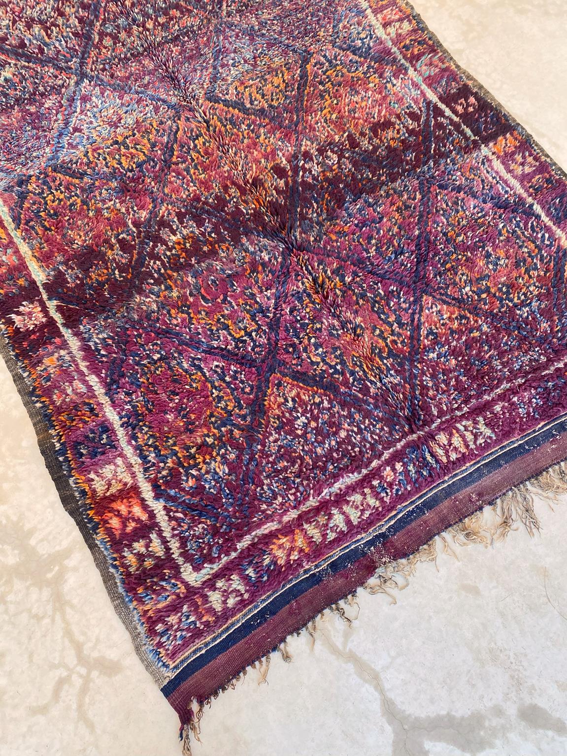 Vintage area moroccan rug - purple - Beni Mguild - 5.8x10.4feet / 176x317cm