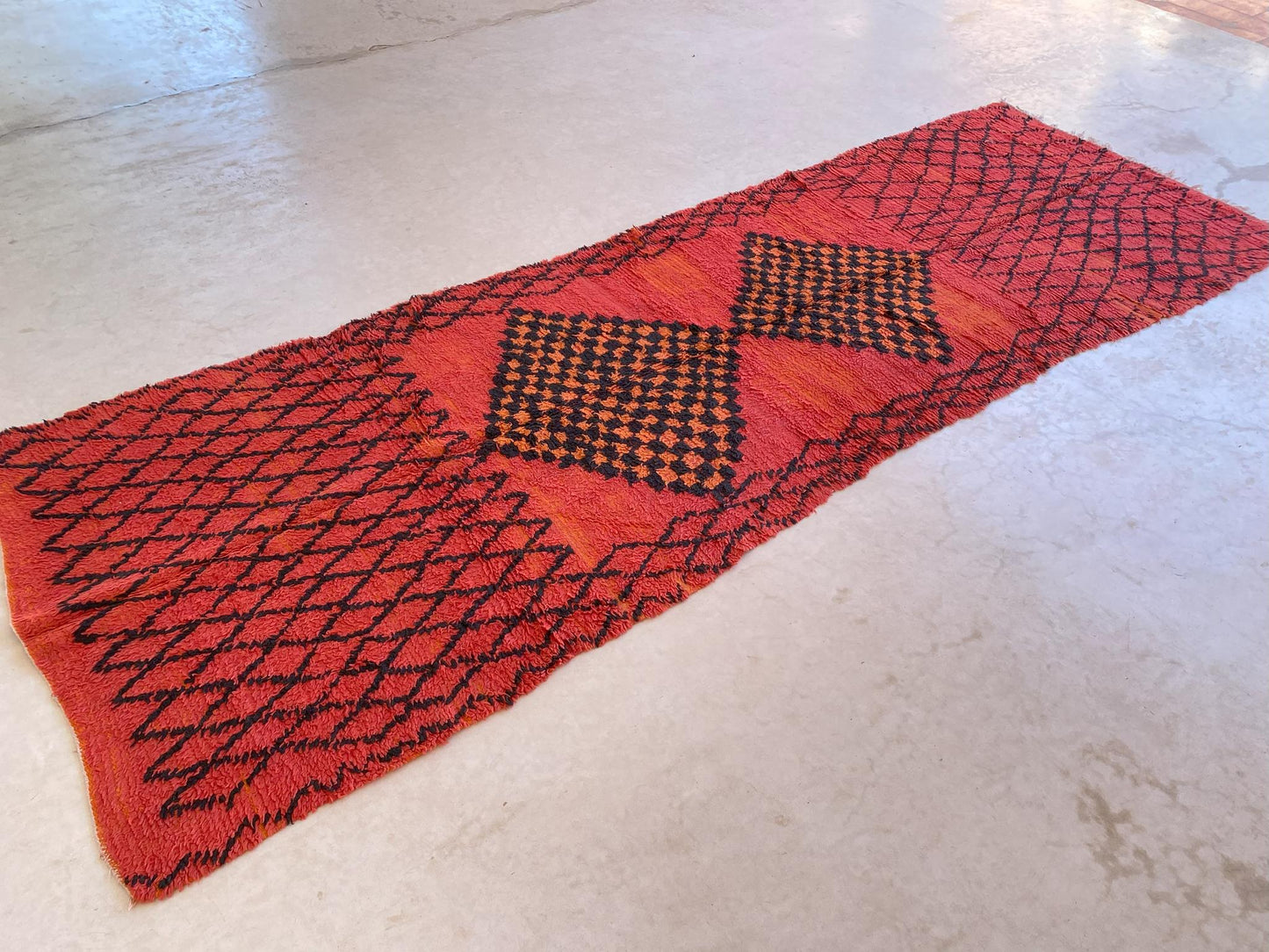 Vintage moroccan runner rug - orange - Boujad - 4.1x12.8feet / 127x390cm