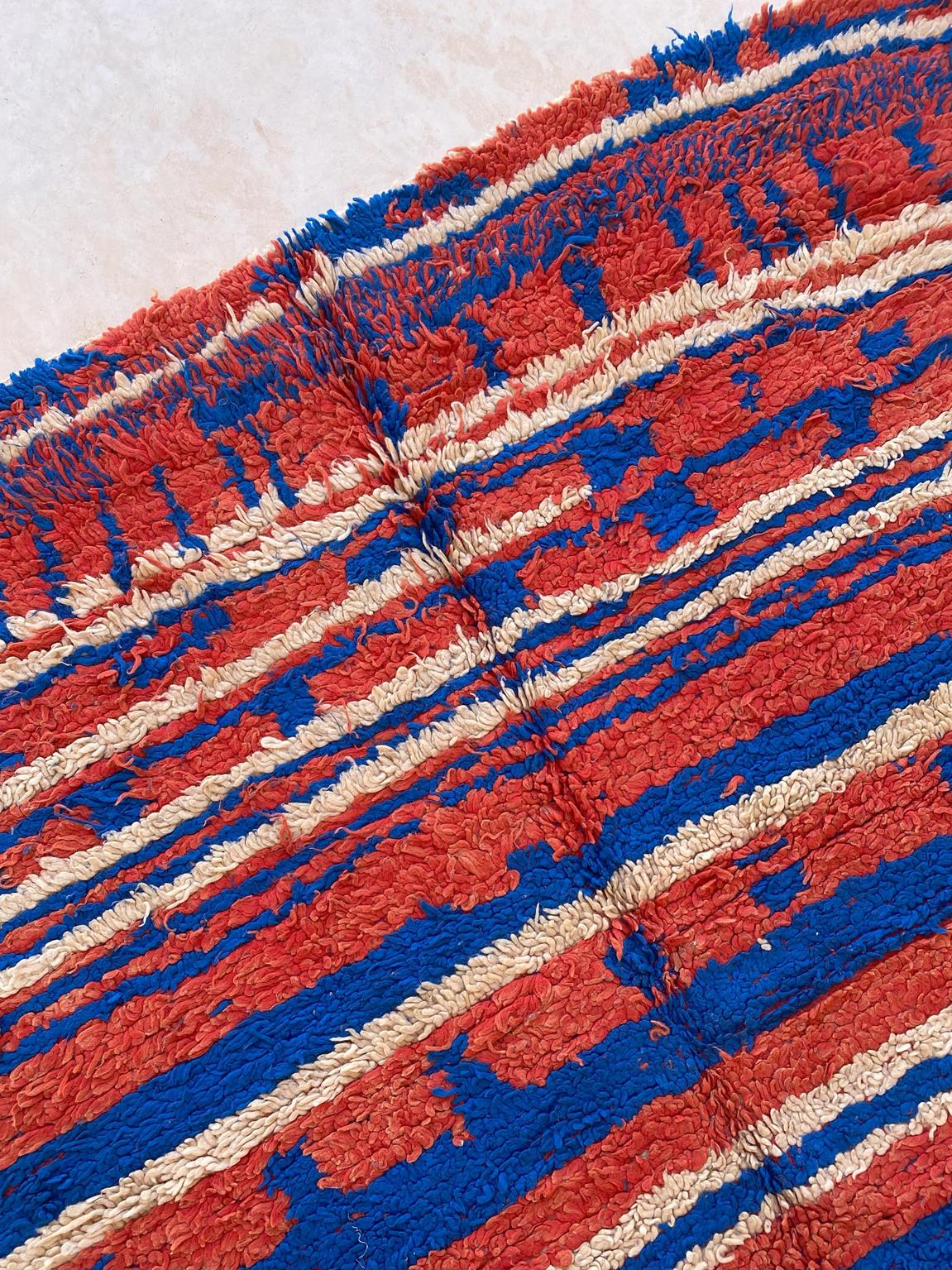 Vintage moroccan rug - red, blue, green - Boujad - 5.5x12feet / 170x365cm