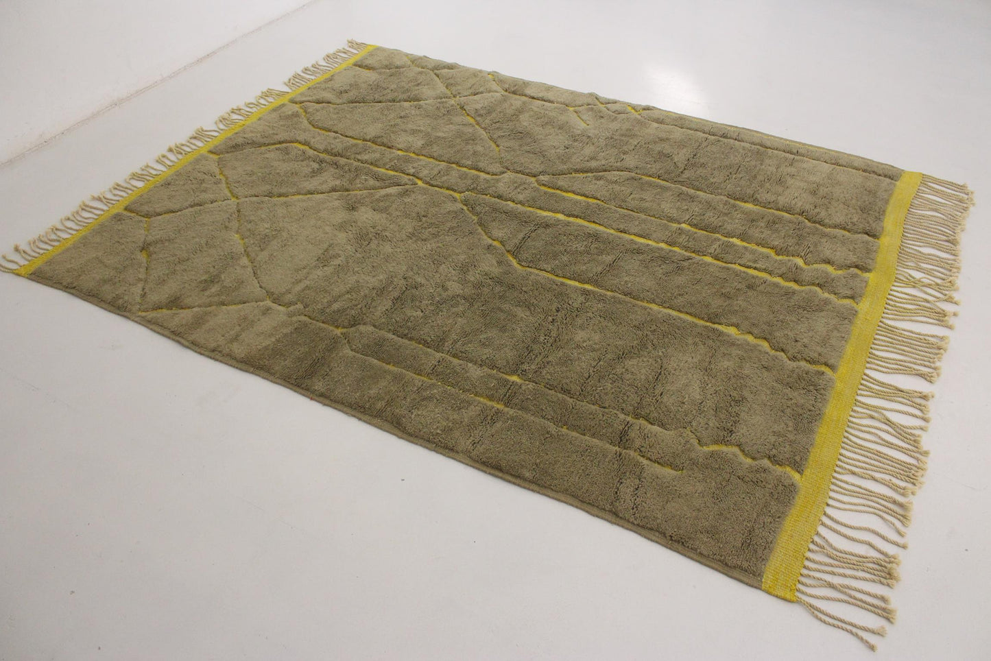 Contemporary area moroccan rug - khaki, yellow - Mrirt - 7.9x10feet / 240x306cm