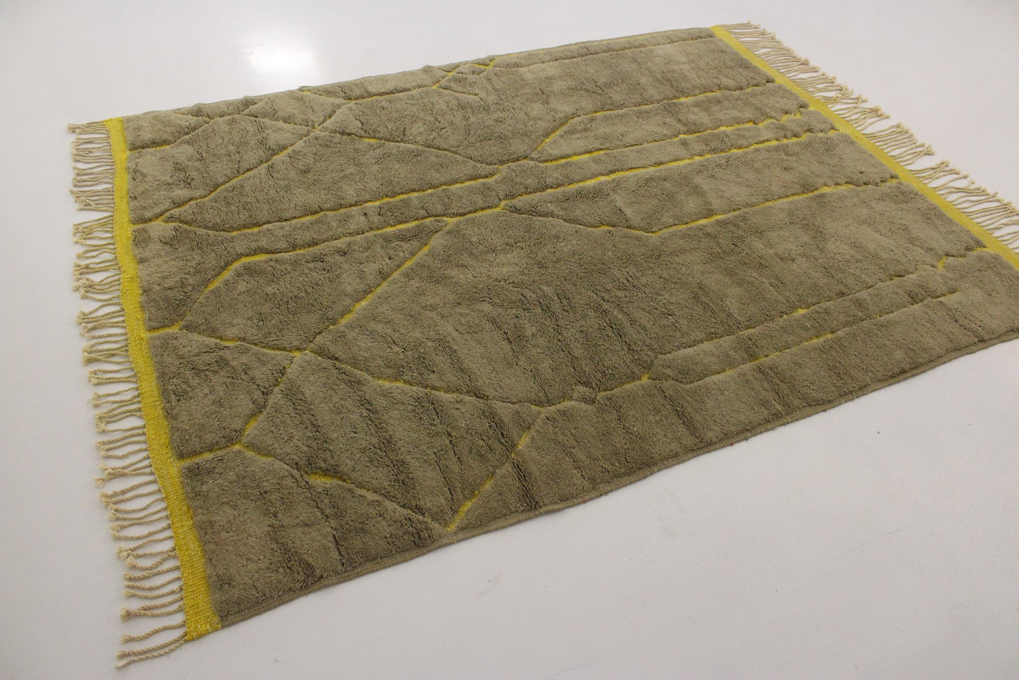 Contemporary area moroccan rug - khaki, yellow - Mrirt - 7.9x10feet / 240x306cm