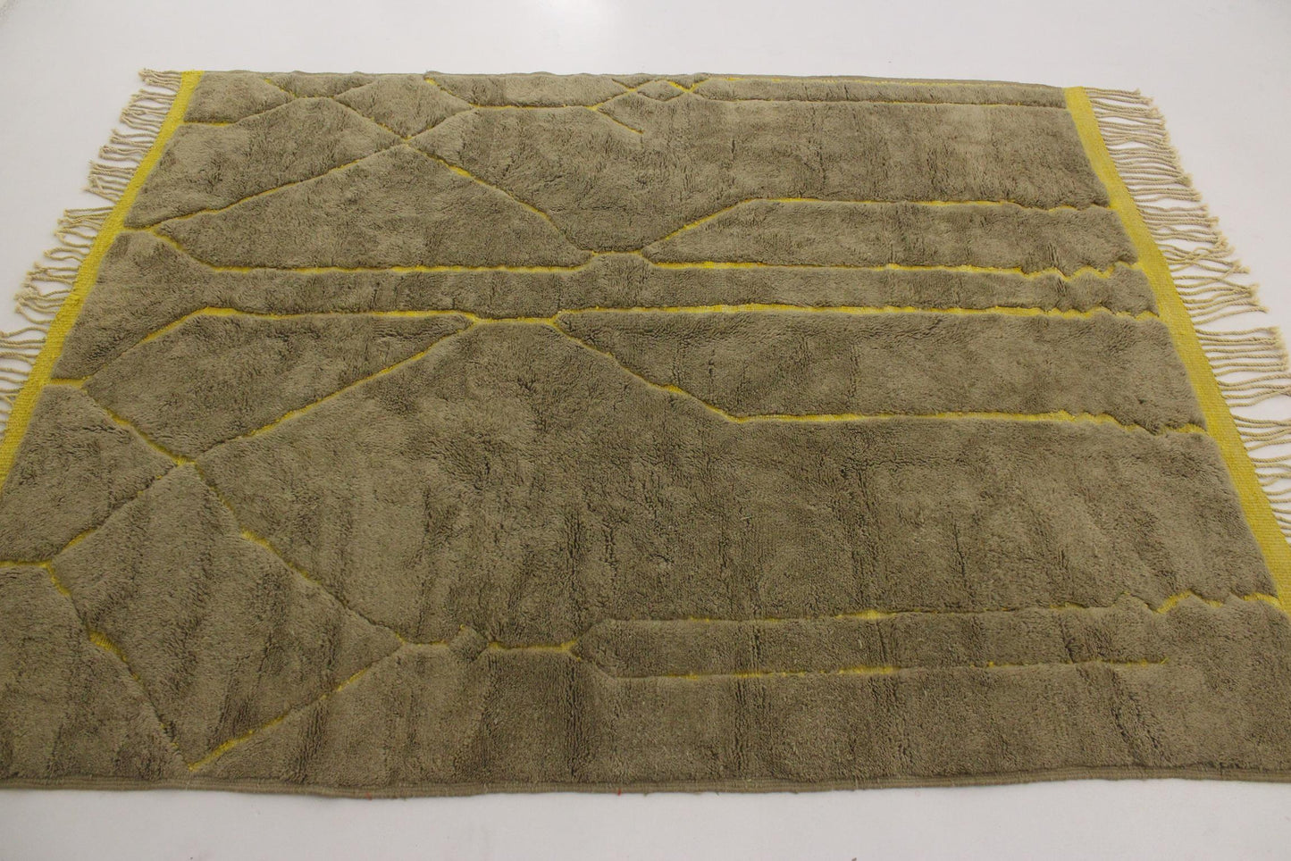 Contemporary area moroccan rug - khaki, yellow - Mrirt - 7.9x10feet / 240x306cm