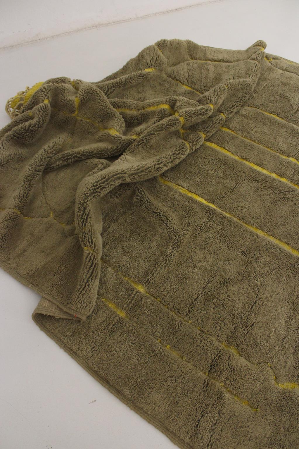 Contemporary area moroccan rug - khaki, yellow - Mrirt - 7.9x10feet / 240x306cm