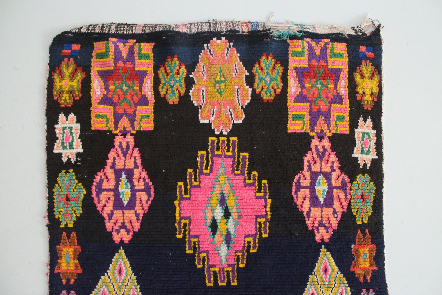 Vintage moroccan runner rug - dark blue, pink - Boucherouite - 2.6-2.9x6.8feet / 80-88x208cm