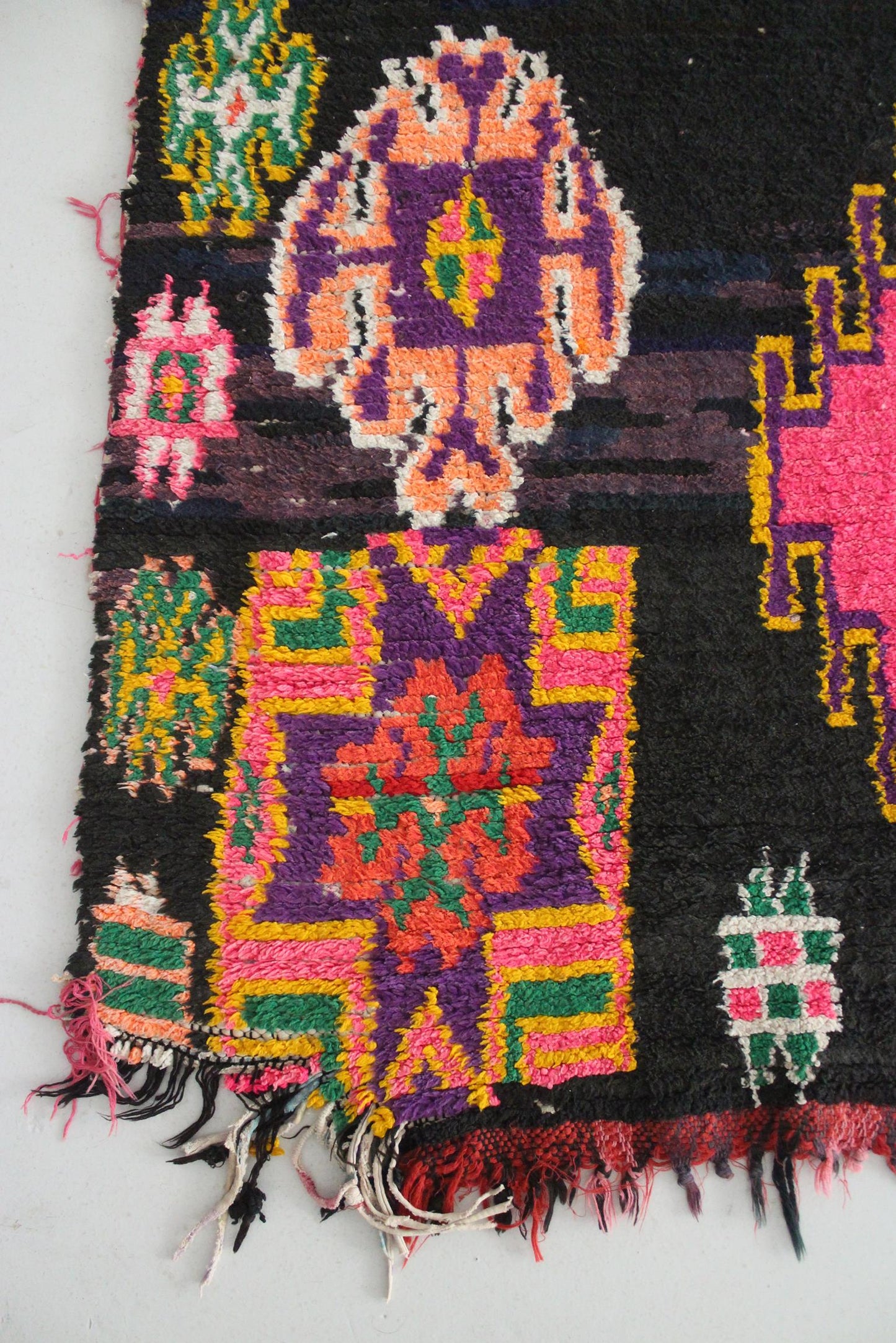 Vintage moroccan runner rug - dark blue, pink - Boucherouite - 2.6-2.9x6.8feet / 80-88x208cm
