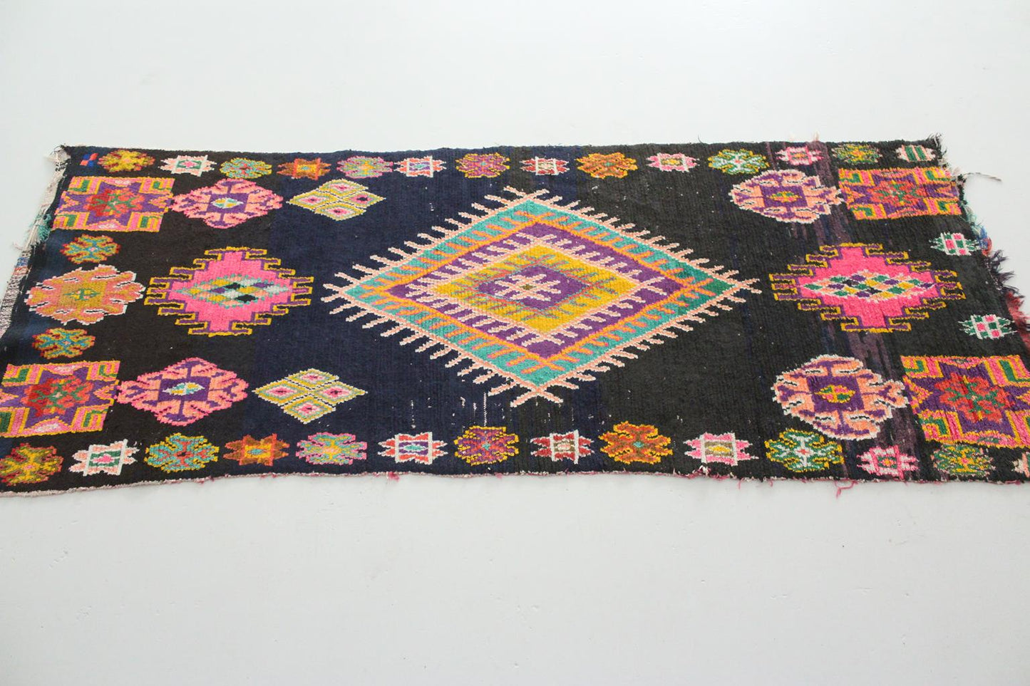 Vintage moroccan runner rug - dark blue, pink - Boucherouite - 2.6-2.9x6.8feet / 80-88x208cm
