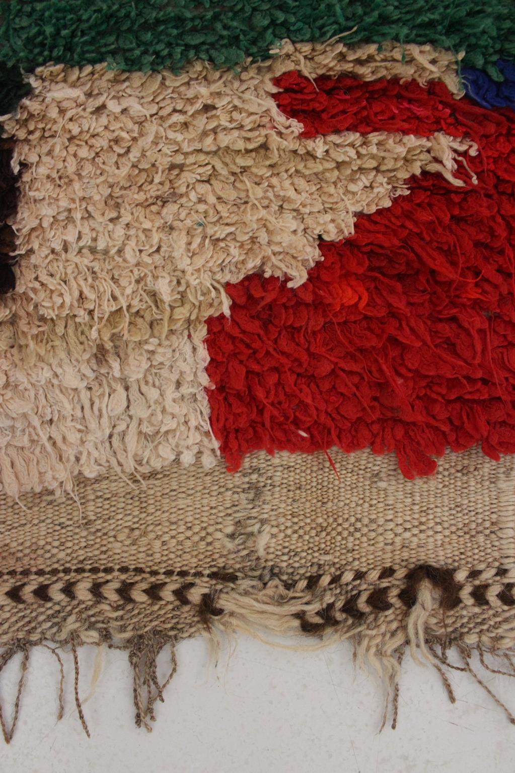 Vintage small moroccan rug - red, blue, green - Ourika - 4x4.4feet / 124x134cm