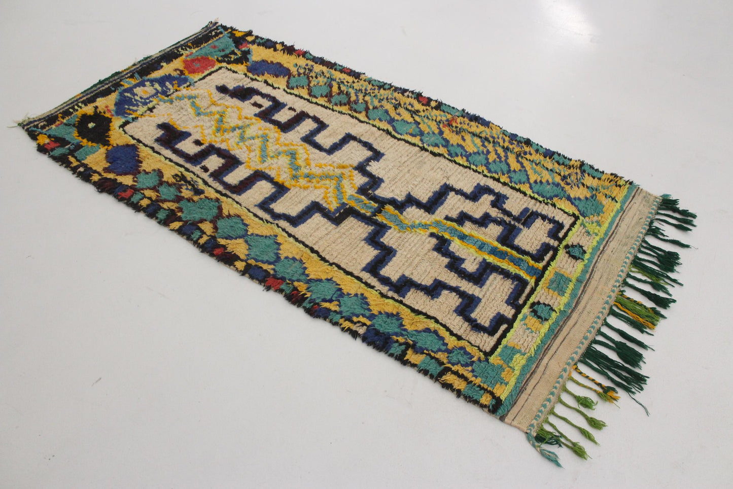 Vintage moroccan rug - beige, blue, green - Azilal - 3.3x6.4feet / 100x197cm