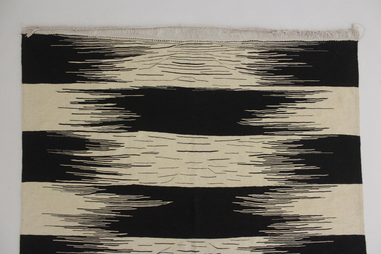 New area moroccan rug - cream, black - Kilim Akhnif - 6.1x9.4feet / 186x287cm