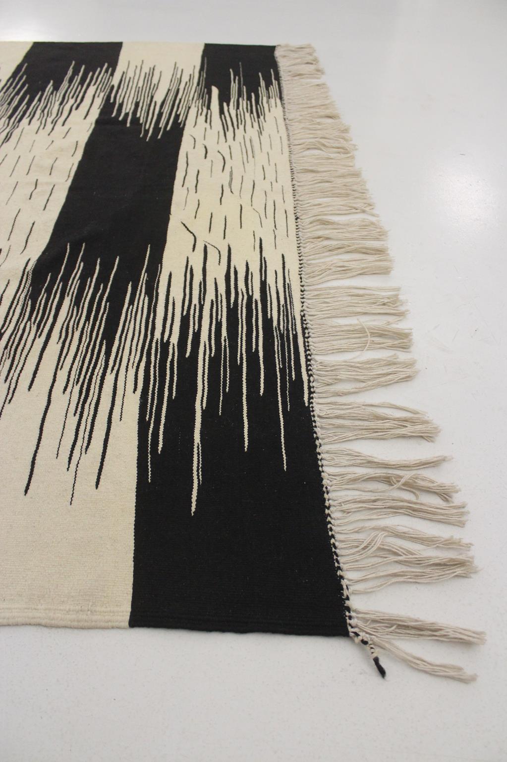 New area moroccan rug - cream, black - Kilim Akhnif - 6.1x9.4feet / 186x287cm