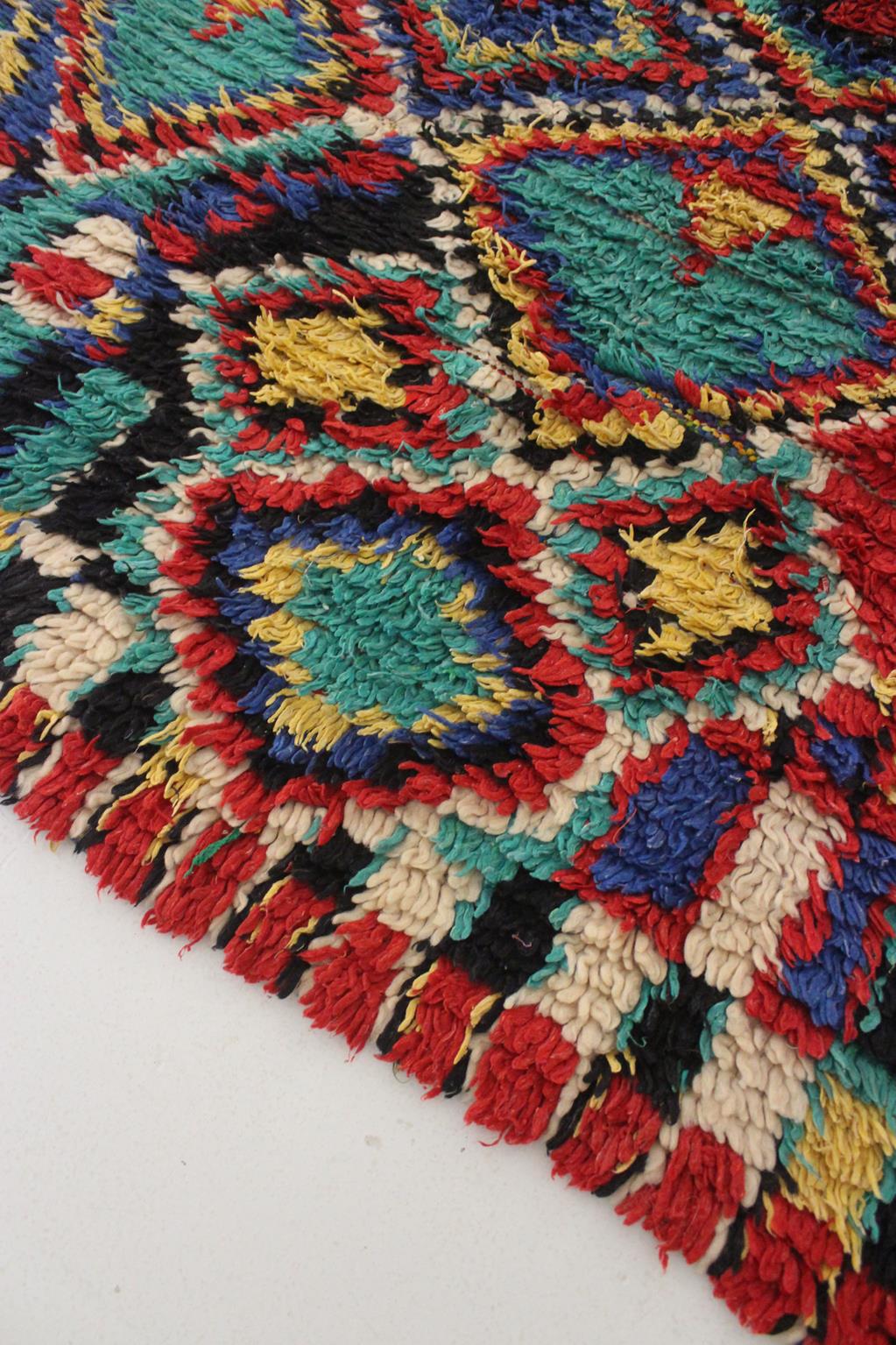 Vintage moroccan rug - red, blue, green - Azilal - 4.1x6.5feet / 125x200cm