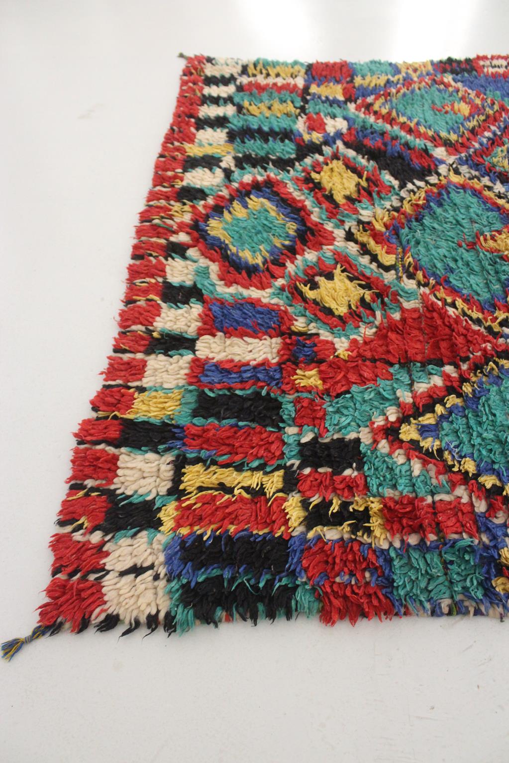 Vintage moroccan rug - red, blue, green - Azilal - 4.1x6.5feet / 125x200cm