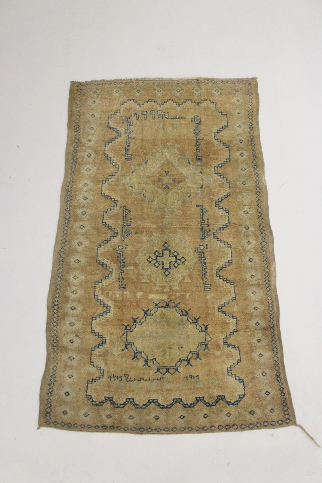 Vintage traditional moroccan rug - sand, beige, blue - Taznakht - 4.6x7.8feet / 140x240cm