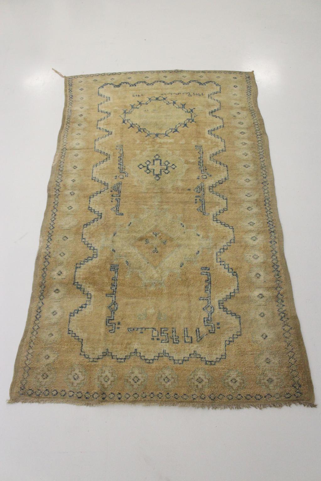 Vintage traditional moroccan rug - sand, beige, blue - Taznakht - 4.6x7.8feet / 140x240cm