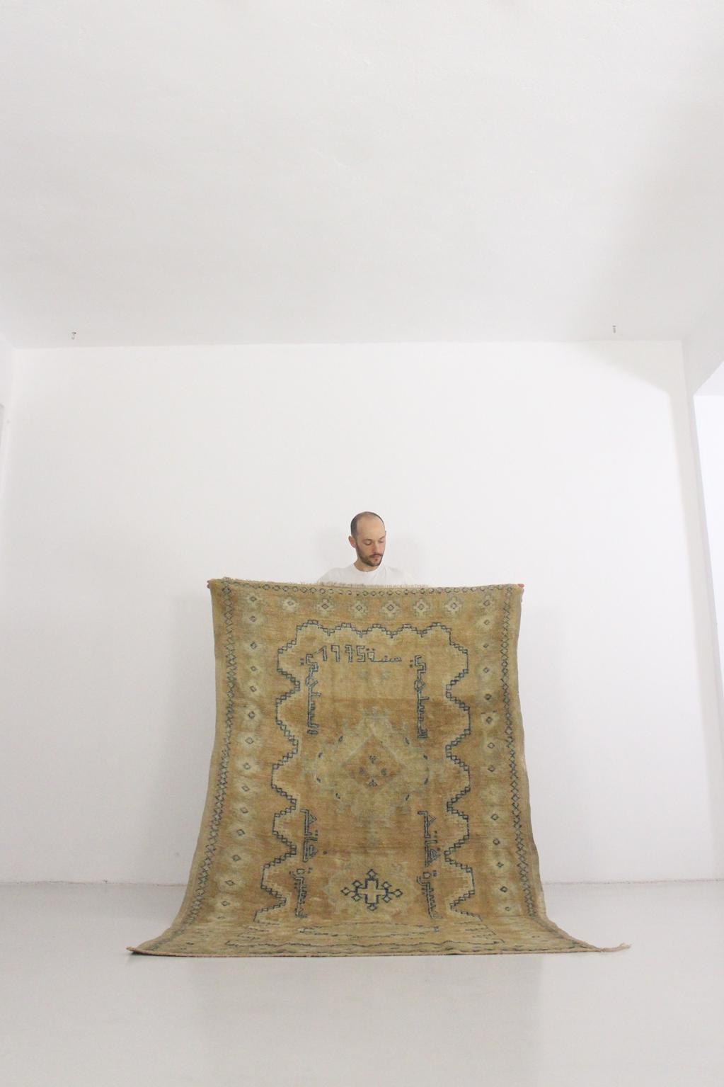 Vintage traditional moroccan rug - sand, beige, blue - Taznakht - 4.6x7.8feet / 140x240cm